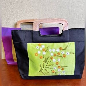 Silk purse with wood handle!! ❤️❤️ NWT